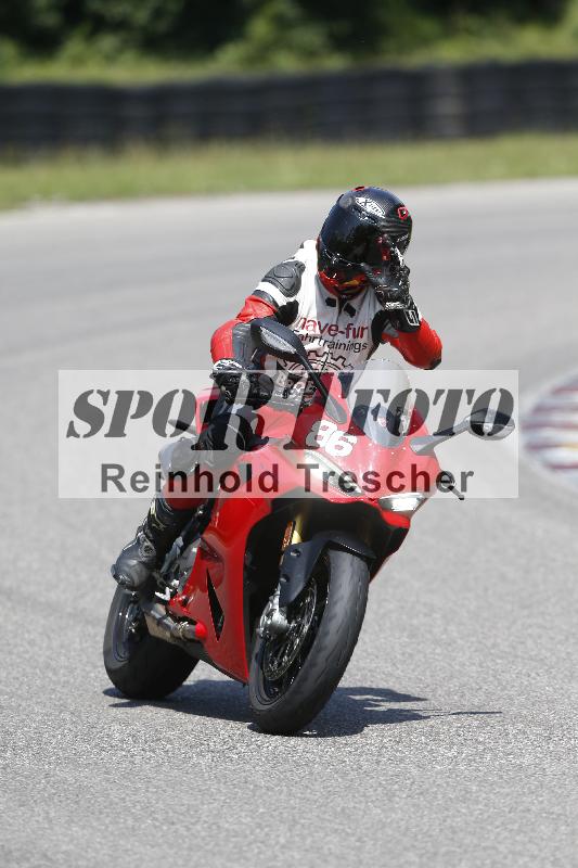 /27 12.06.2025 Ducati Schweiz Trackday Warmup  ADR/gelb-jeaune/86